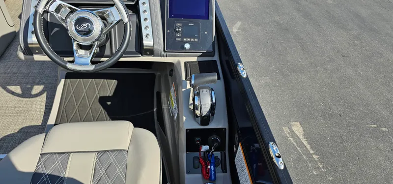 Slide: The Image of Barletta LUSSO 25UETT 2022 - 19