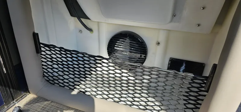 Slide: The Image of Barletta LUSSO 25UETT 2022 - 22