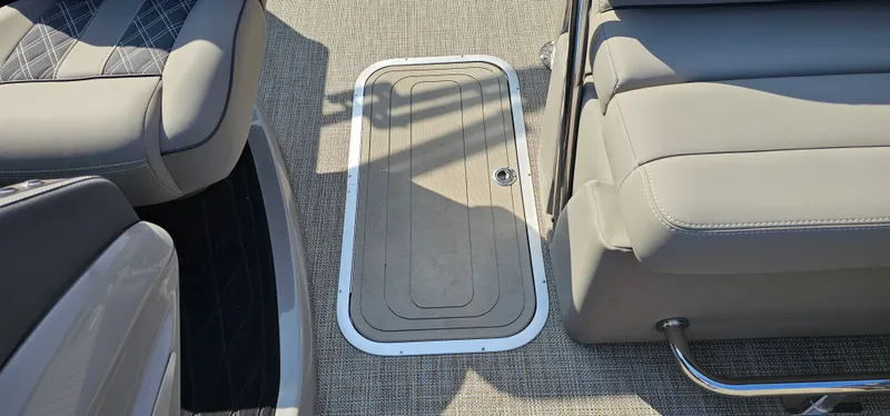 Slide: The Image of Barletta LUSSO 25UETT 2022 - 30