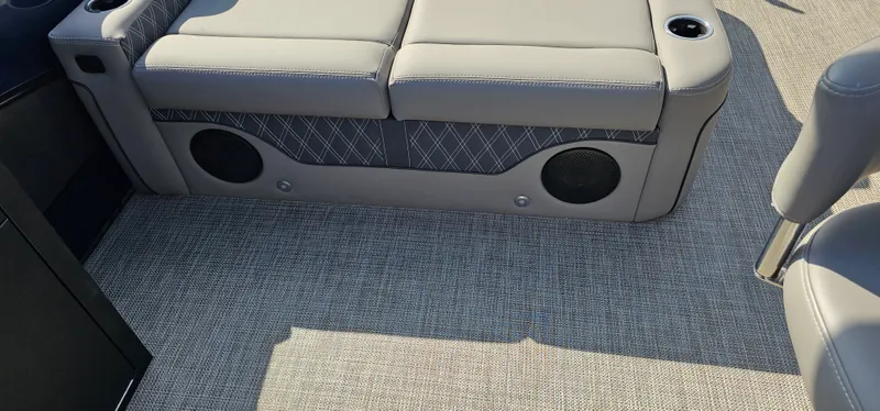 Slide: The Image of Barletta LUSSO 25UETT 2022 - 31