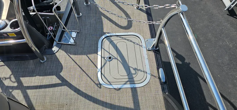 Slide: The Image of Barletta LUSSO 25UETT 2022 - 32