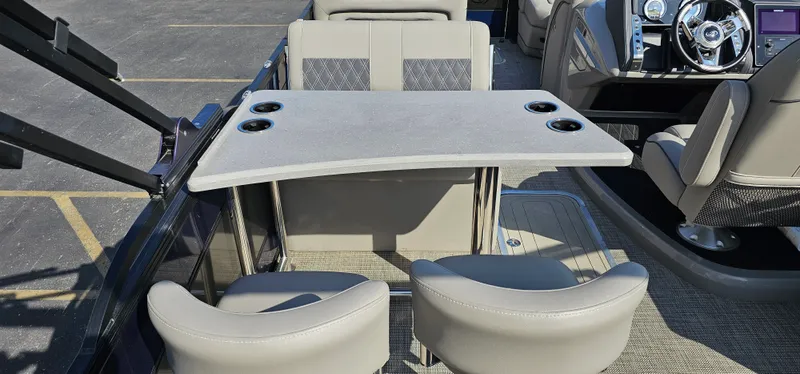 Slide: The Image of Barletta LUSSO 25UETT 2022 - 34