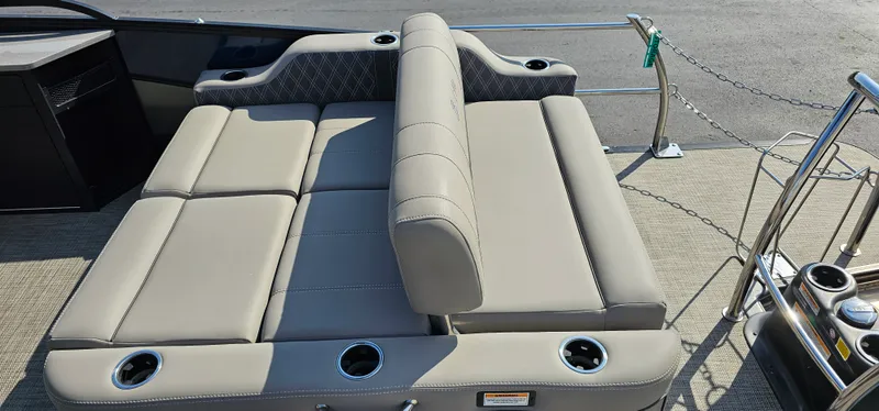 Slide: The Image of Barletta LUSSO 25UETT 2022 - 40