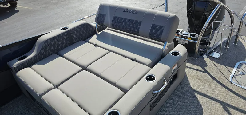 Slide: The Image of Barletta LUSSO 25UETT 2022 - 43