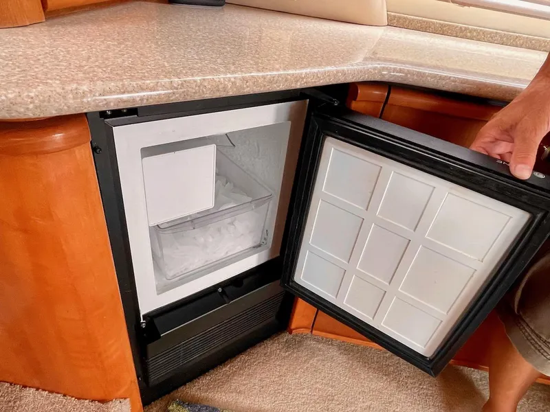 Slide: The Image of Ice maker in 2004 Meridian 490 Pilothouse yacht kitchen. - 36
