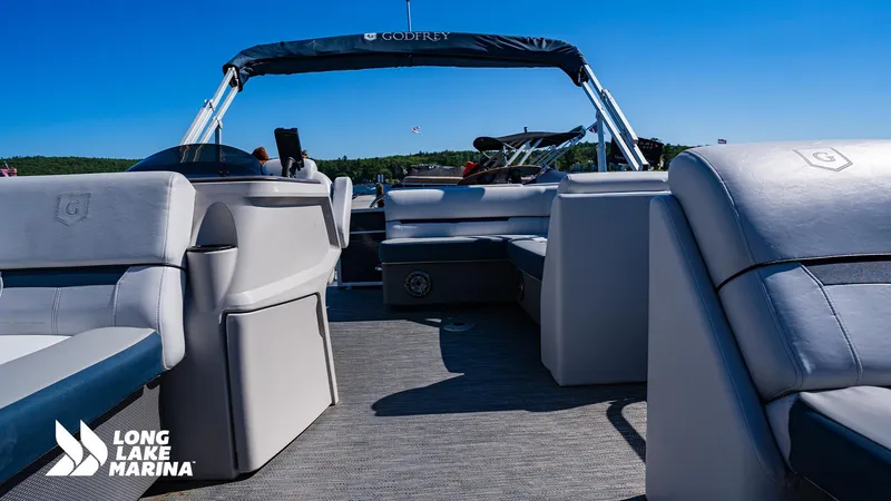 Slide: The Image of Godfrey SW2286C 2023 - 4