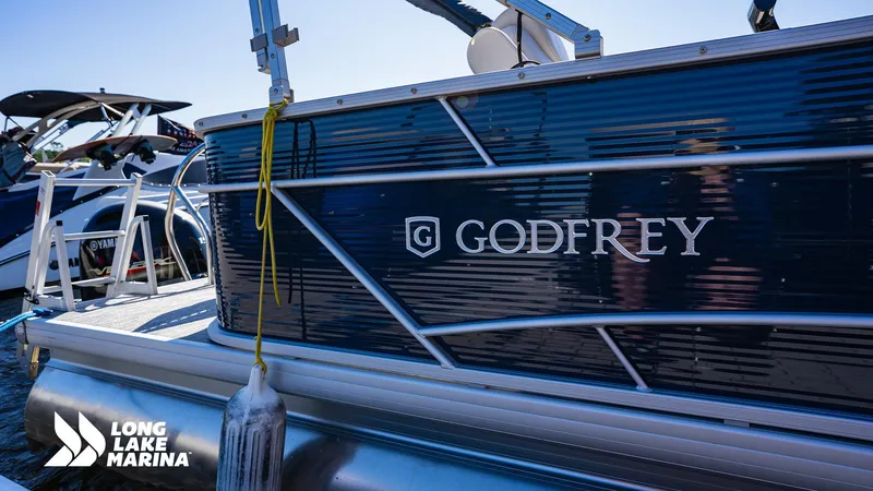 Slide: The Image of Godfrey SW2286C 2023 - 6