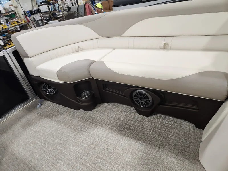 Slide: The Image of Avalon Avalon LSZ Cruise - 21 FT "Midnight Ivory" 2026 - 4
