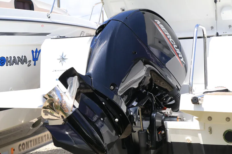 Slide: The Image of Mercury 150 HP 4-Stroke - 20