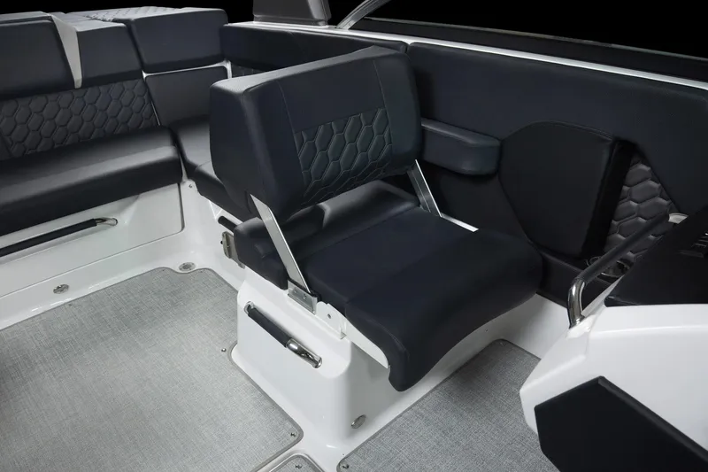 Slide: The Image of Four Winns H2 2023 - 53