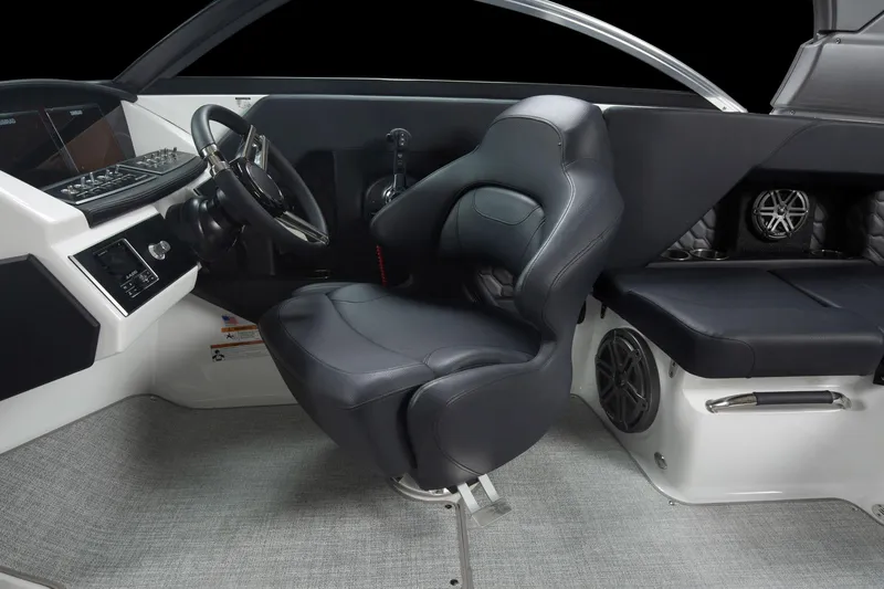 Slide: The Image of Four Winns H2 2023 - 64