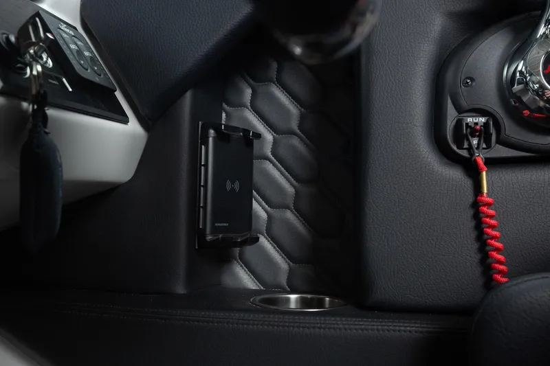 Slide: The Image of Four Winns H2 2023 - 66