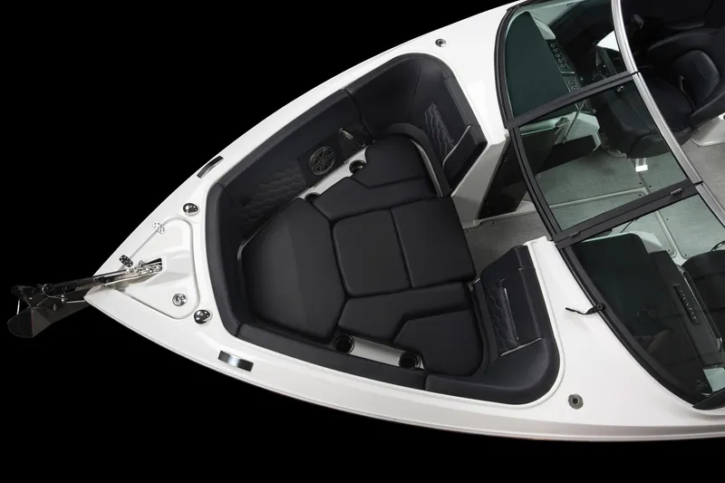 Slide: The Image of Four Winns H2 2023 - 67