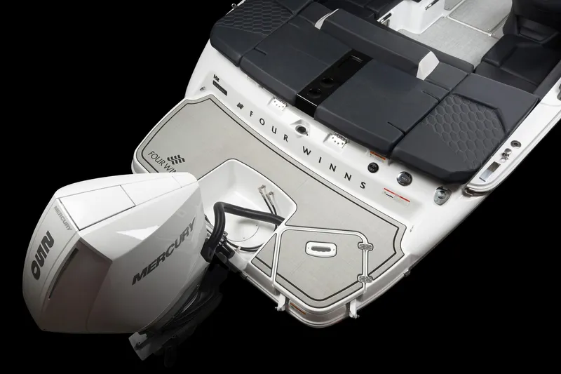 Slide: The Image of Four Winns H2 2023 - 72