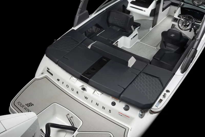 Slide: The Image of Four Winns H2 2023 - 74