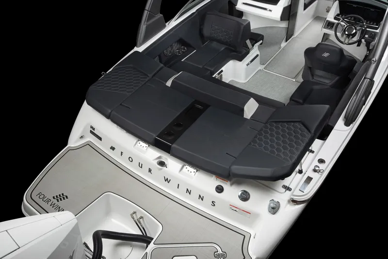 Slide: The Image of Four Winns H2 2023 - 75