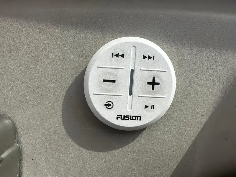 Slide: The Image of Fusion audio control panel on a 2001 Sea Ray 340 Sundancer boat. - 30