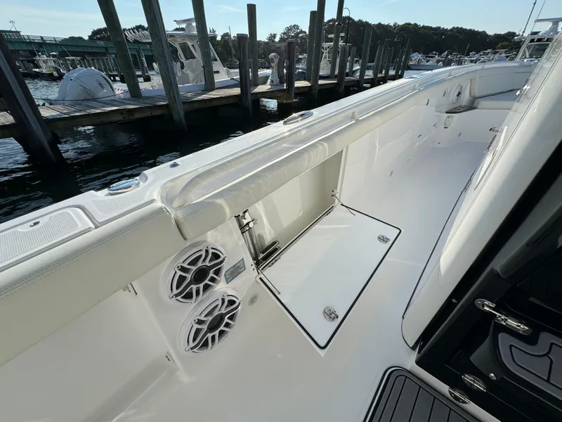 Slide: The Image of Everglades 395 Center Console 2024 - 72