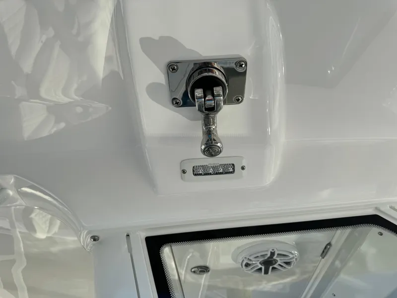 Slide: The Image of Everglades 395 Center Console 2024 - 76