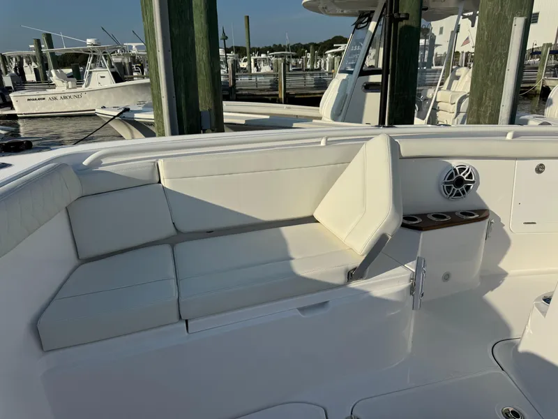 Slide: The Image of Everglades 395 Center Console 2024 - 87