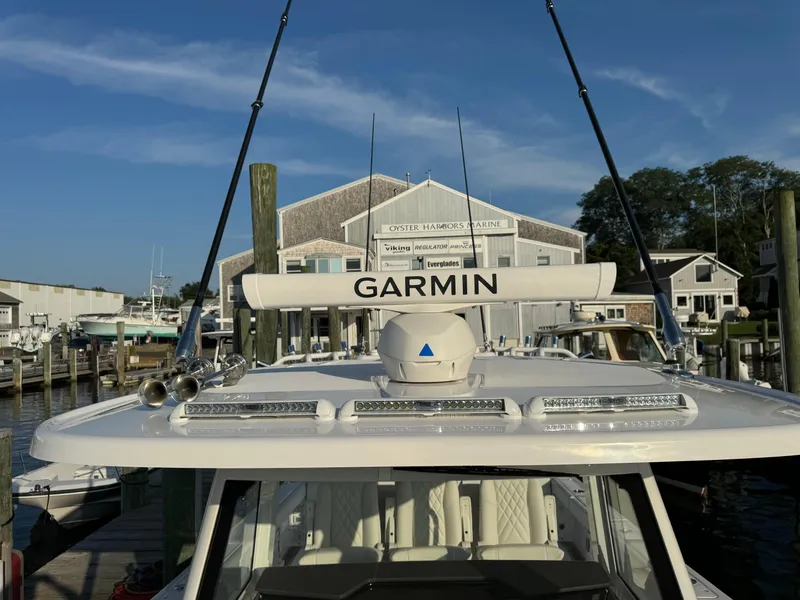 Slide: The Image of Everglades 395 Center Console 2024 - 98