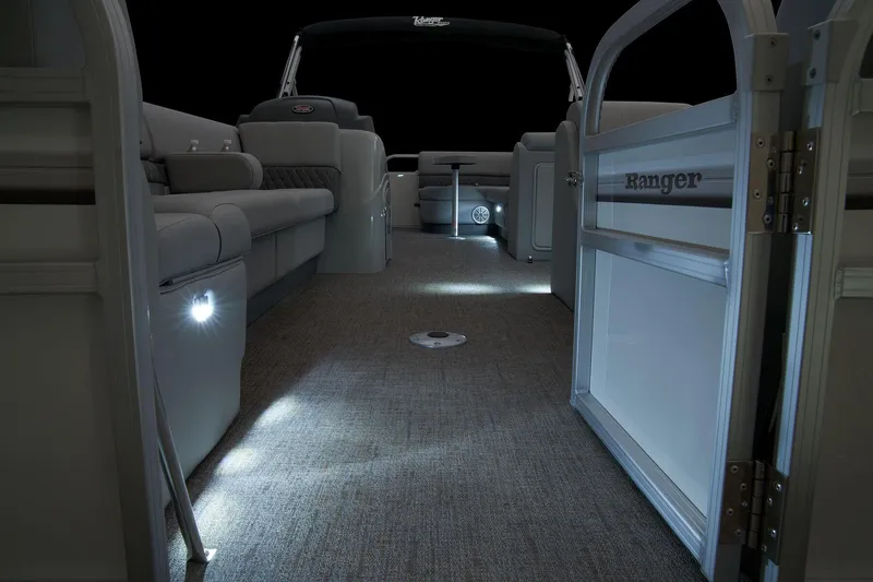 Slide: The Image of Ranger Reata 220C - 21