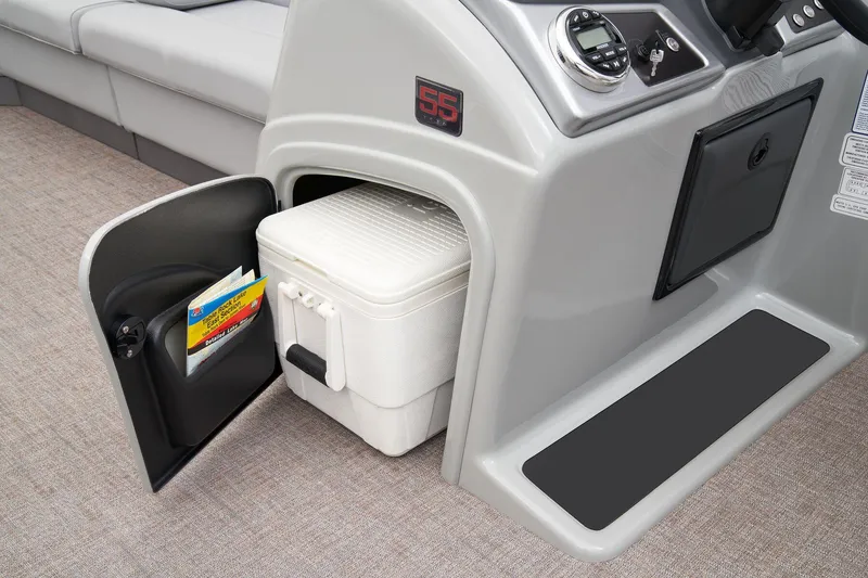 Slide: The Image of Ranger Reata 220C - 8