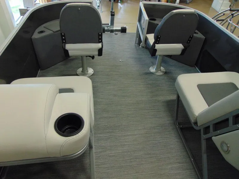 Slide: The Image of Godfrey Mighty G Fishing 1476 F 2023 - 8