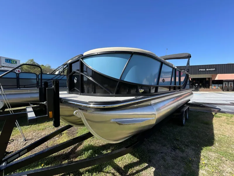 Slide: The Image of South Bay 525 RS 2023 - 18