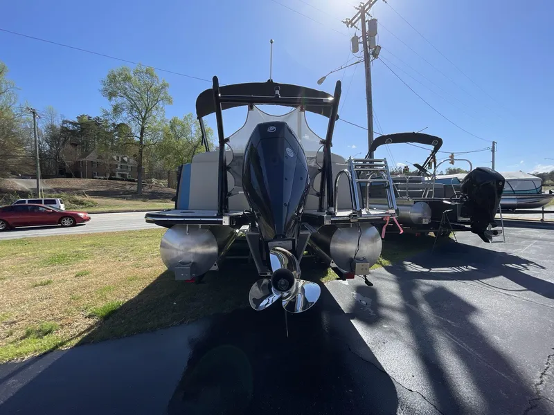 Slide: The Image of South Bay 525 RS 2023 - 21