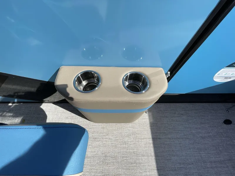 Slide: The Image of South Bay 525 RS 2023 - 29