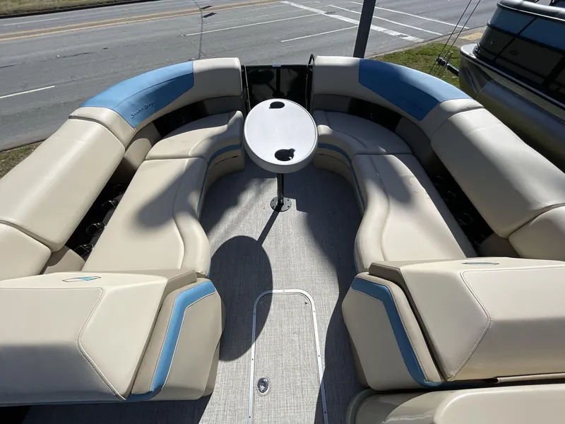 Slide: The Image of South Bay 525 RS 2023 - 30