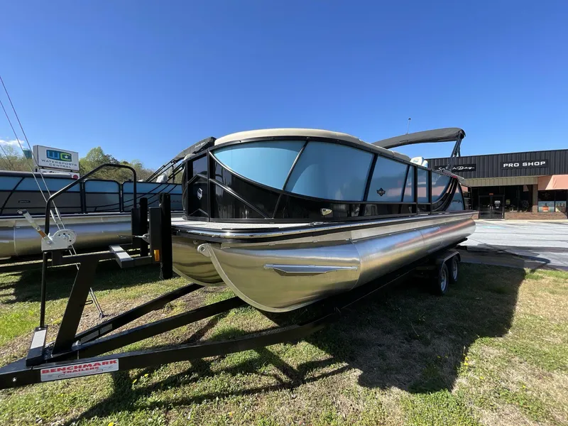 Slide: The Image of South Bay 525 RS 2023 - 4