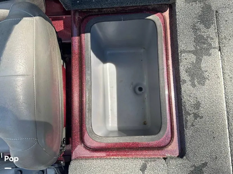 Slide: The Image of 2015 Stratos 486 SF for sale in Braxton, MS - 26