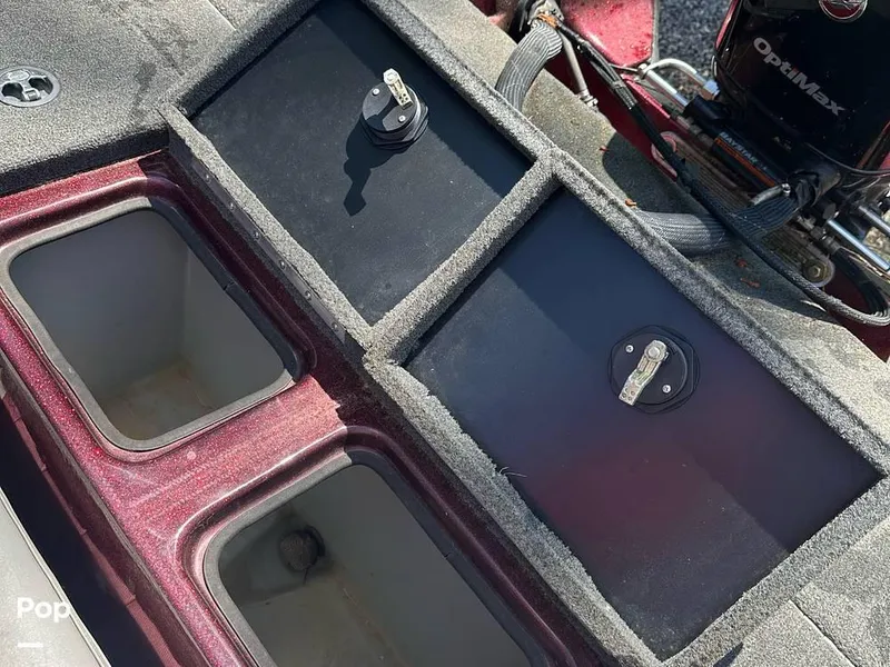 Slide: The Image of 2015 Stratos 486 SF for sale in Braxton, MS - 28