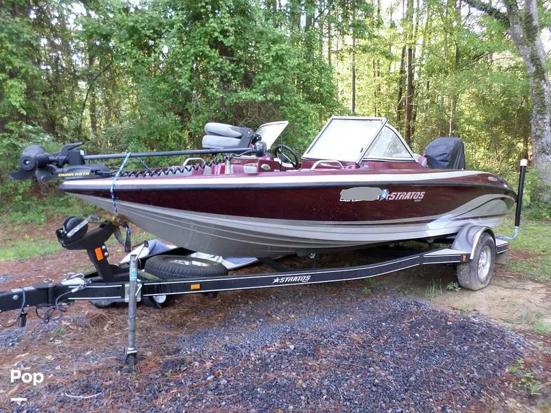 Slide: The Image of 2015 Stratos 486 SF for sale in Braxton, MS - 3