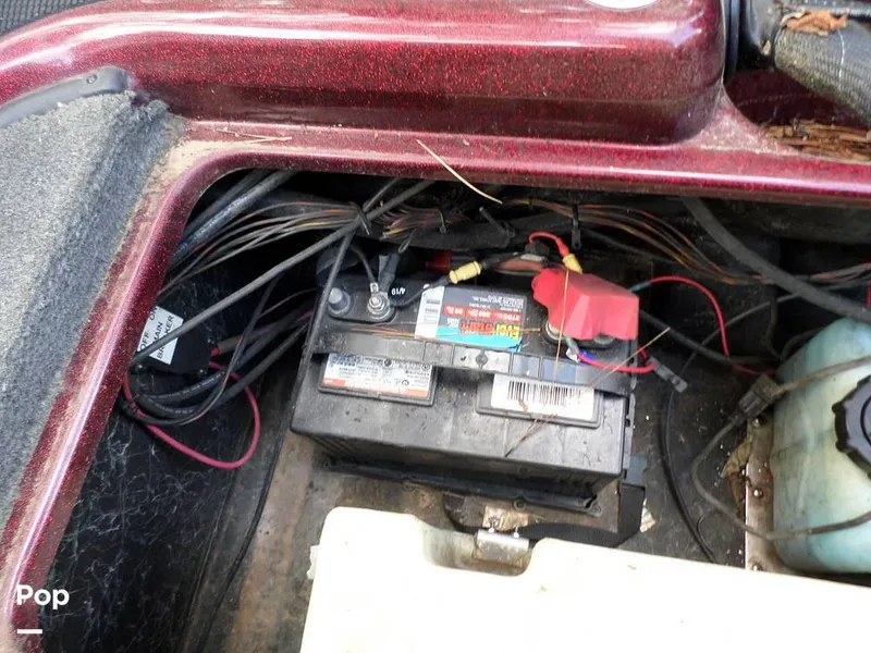 Slide: The Image of 2015 Stratos 486 SF for sale in Braxton, MS - 39