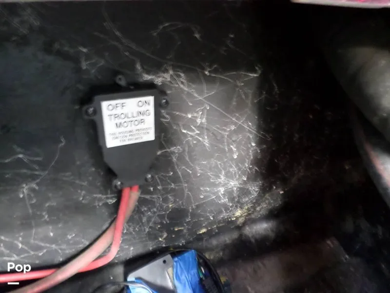 Slide: The Image of 2015 Stratos 486 SF for sale in Braxton, MS - 43