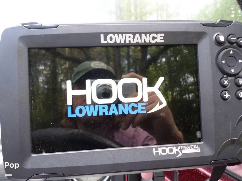 Slide: The Image of 2015 Stratos 486 SF for sale in Braxton, MS - 56