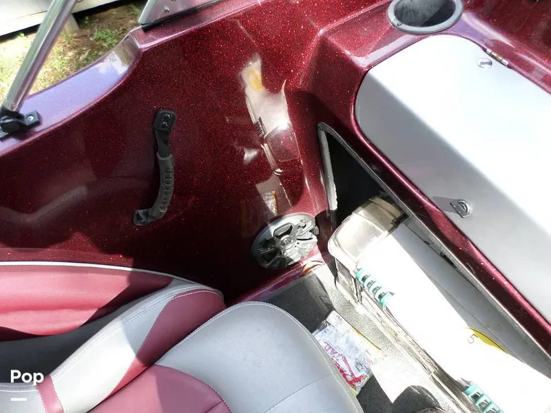 Slide: The Image of 2015 Stratos 486 SF for sale in Braxton, MS - 65