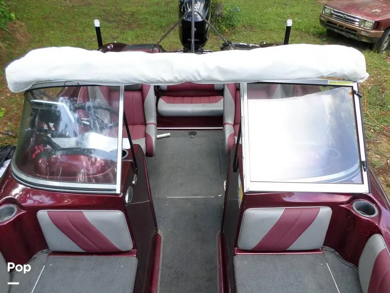 Slide: The Image of 2015 Stratos 486 SF for sale in Braxton, MS - 66