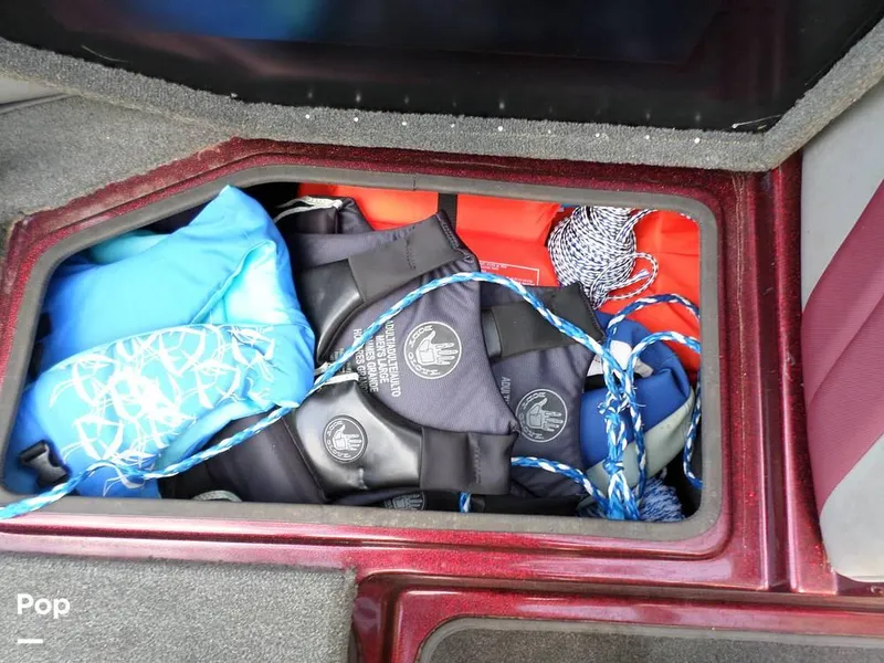 Slide: The Image of 2015 Stratos 486 SF for sale in Braxton, MS - 71