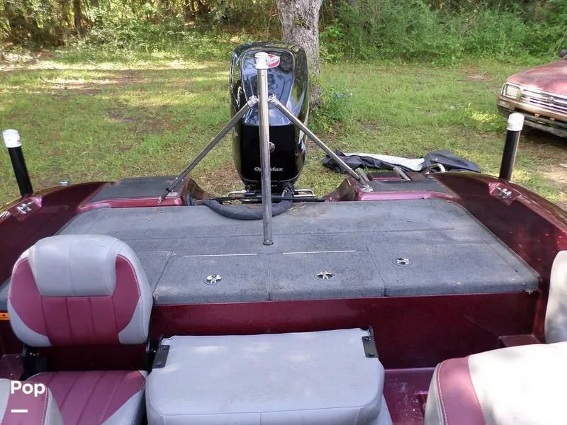 Slide: The Image of 2015 Stratos 486 SF for sale in Braxton, MS - 78