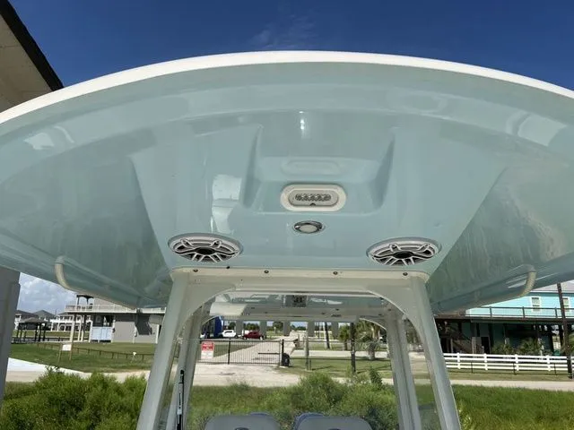 Slide: The Image of Cobia 262 Center Console 2023 - 10