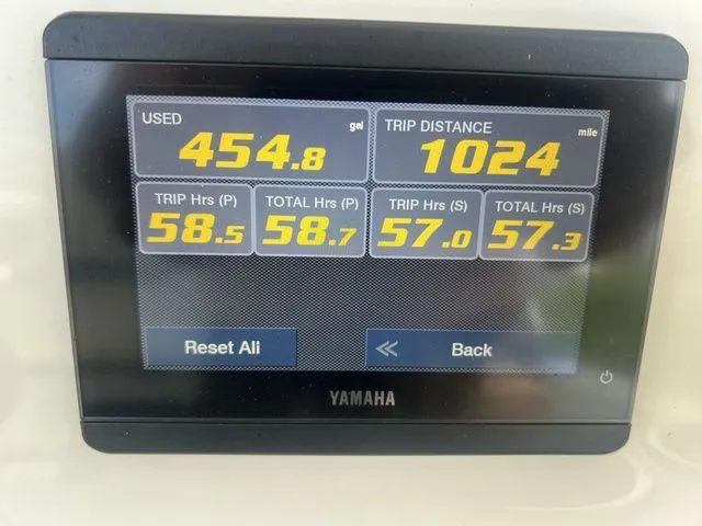 Slide: The Image of Cobia 262 Center Console 2023 - 17