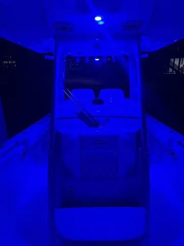 Slide: The Image of Cobia 262 Center Console 2023 - 18