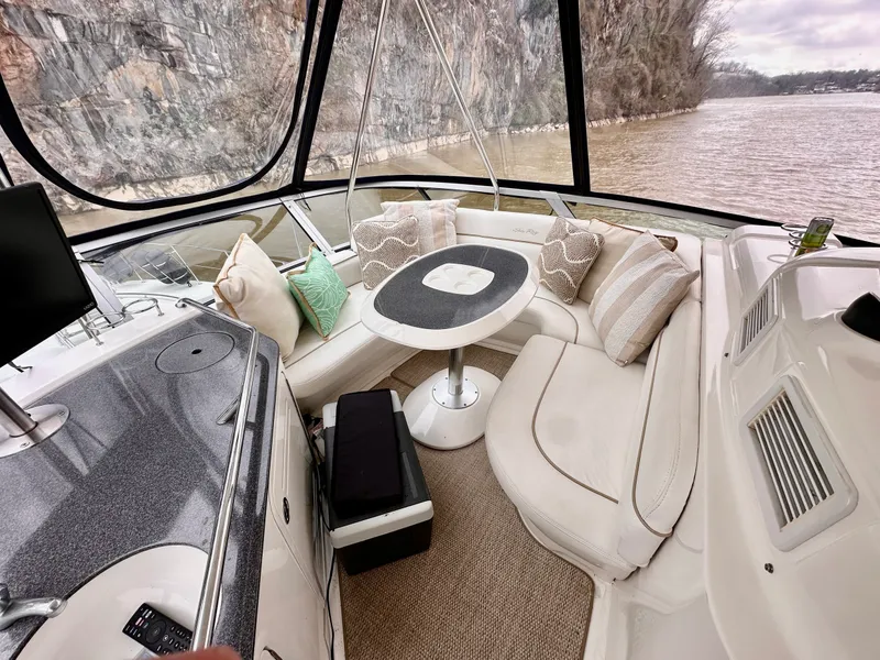 Slide: The Image of Sea Ray 500 Sedan Bridge 2005 - 52