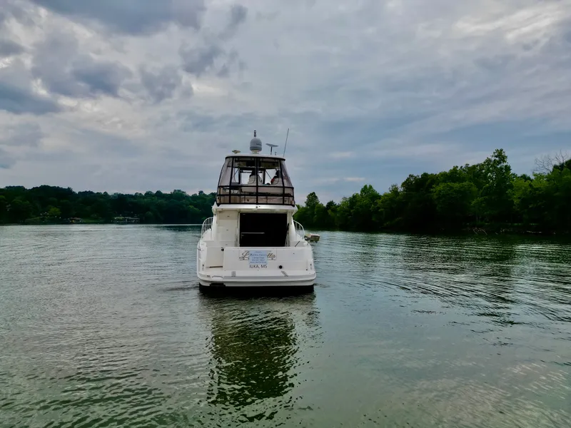 Slide: The Image of Sea Ray 500 Sedan Bridge 2005 - 4