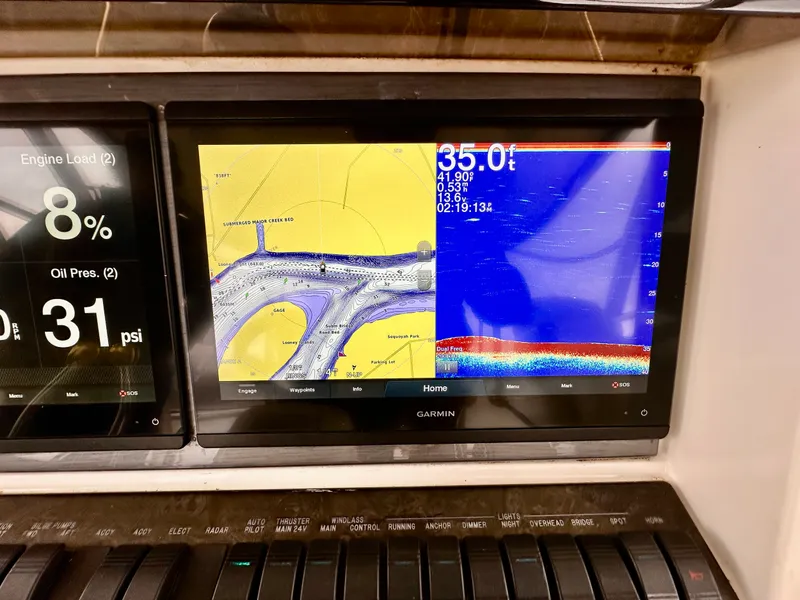 Slide: The Image of Sea Ray 500 Sedan Bridge 2005 - 47