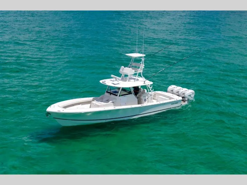 The Image of Regulator Marine 41 2023 - 0